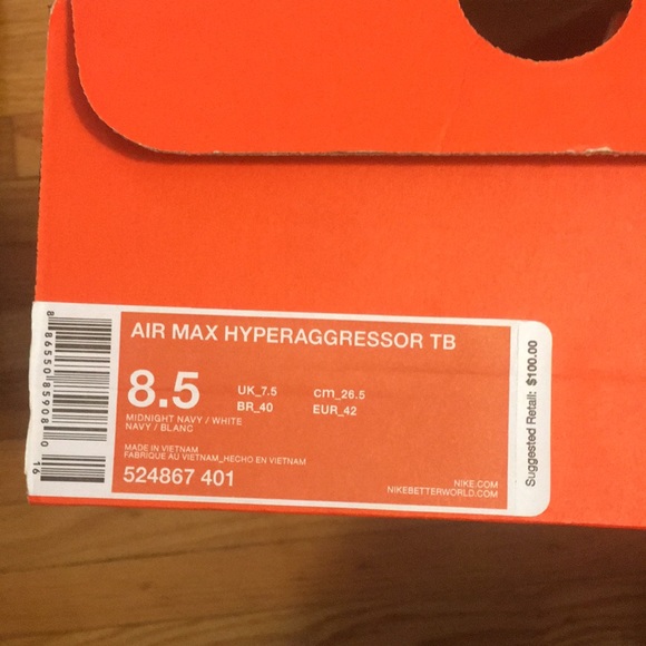 Nike basketball shoes - Picture 2 of 2